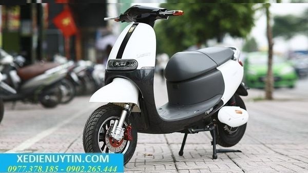 Xe máy điện Gogoro Zip