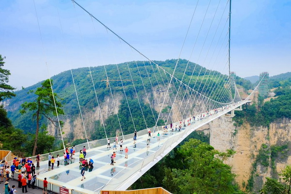 Cầu kính Trương Gia Giới Trung Quốc