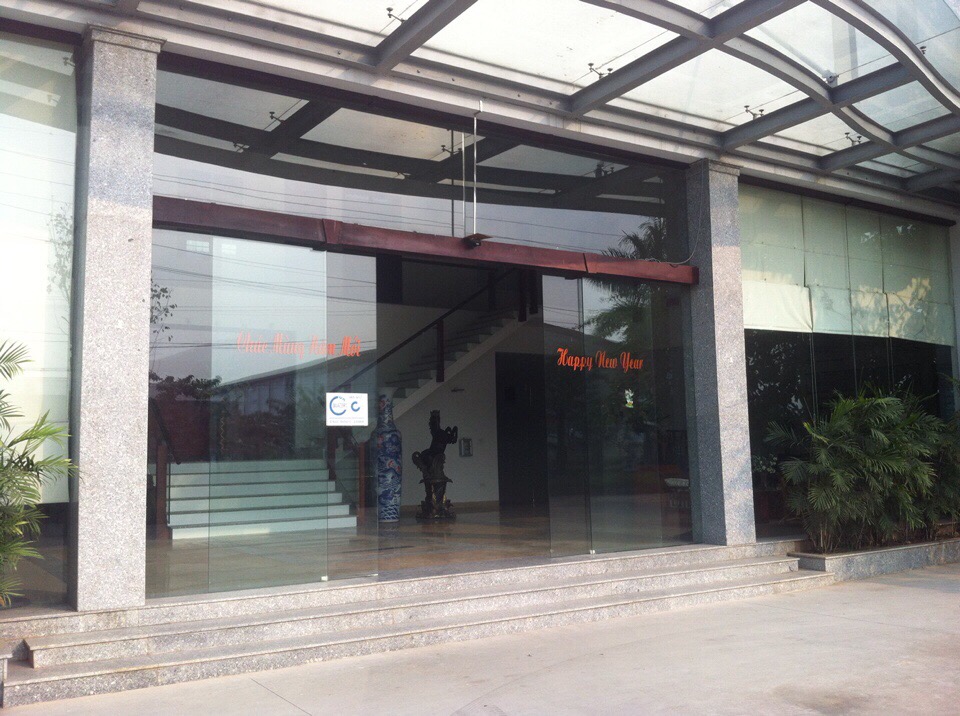 Cửa kính tự động