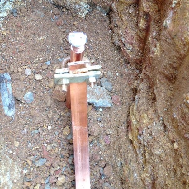 thi công băng đồng tiếp địa 25x3mm