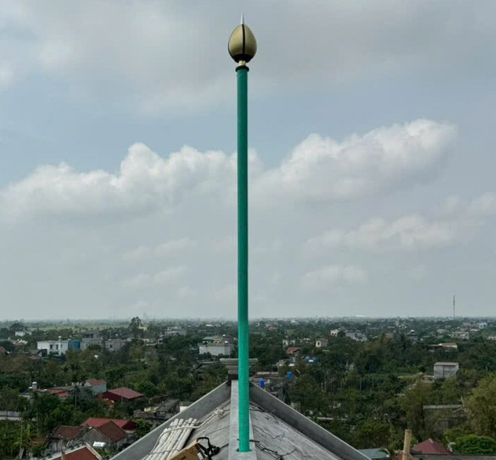 Lắp kim thu lôi Stormaster ESE30-SS