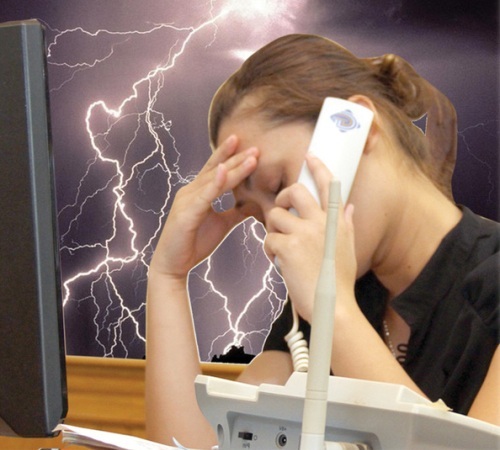 Sét đánh gây nhiễu sóng điện thoại