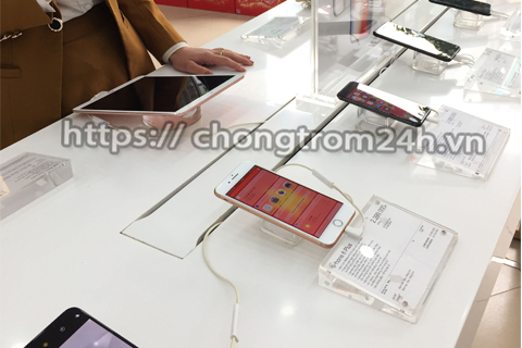 Tư vấn thiết bị chống trộm điện thoại trưng bày nào tốt nhất hiện nay
