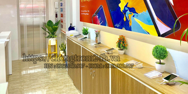chống trộm trưng bày trải nghiệm HTD tại các cửa hàng hàng bán lẻ
