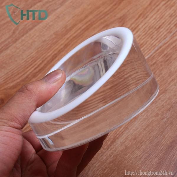 Sự tinh tế trong  sản phẩm chân đế mica trưng bày