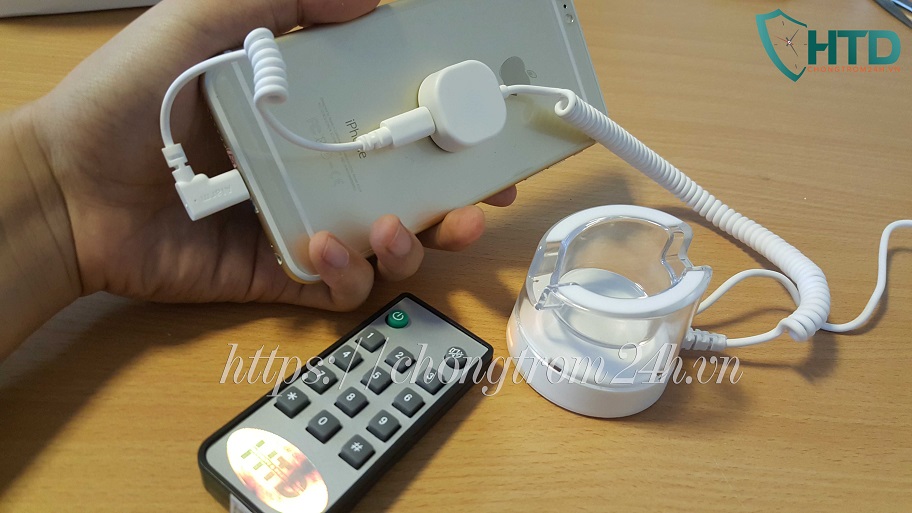 4 mẫu chống trộm điện thoại trưng bày sang trọng - ai cũng muốn sở hữu