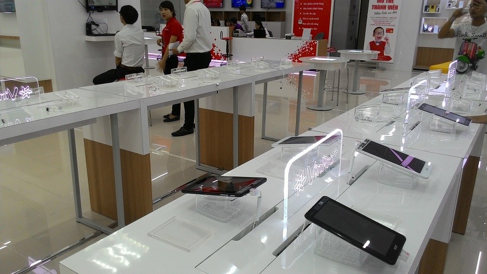 bàn trải nghiệm máy tính bảng