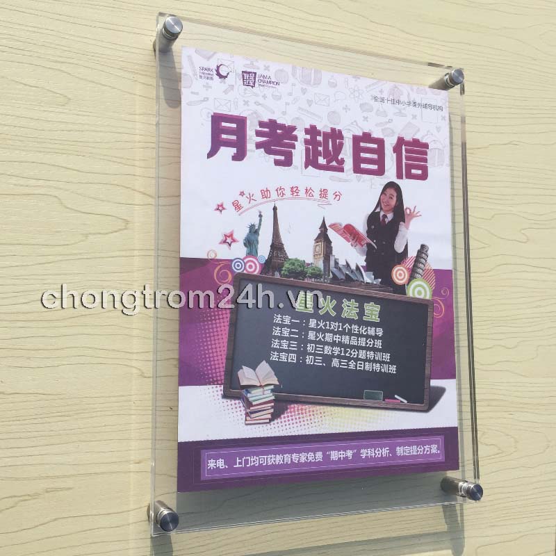 kệ mica treo tường