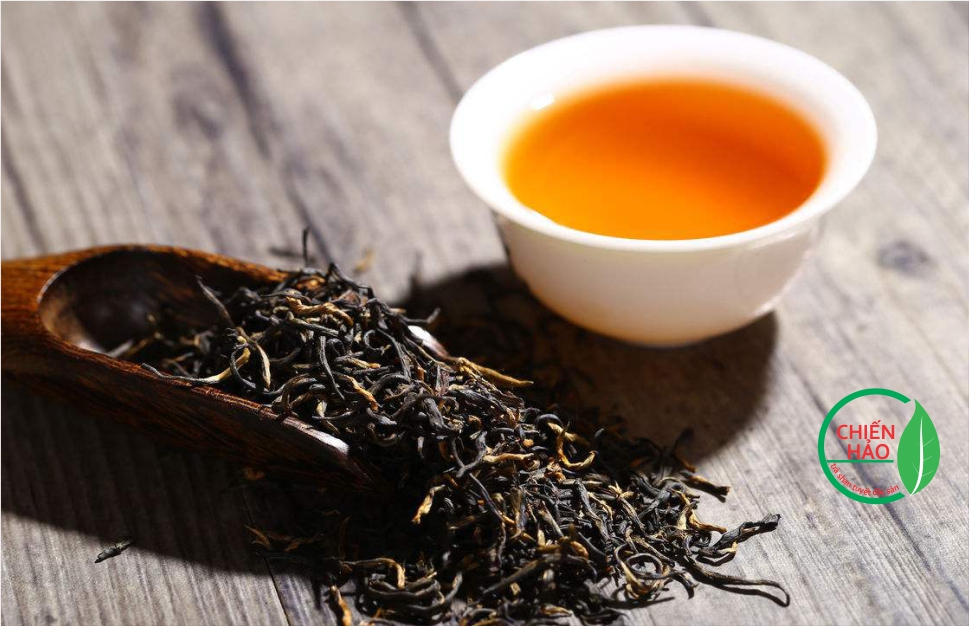 hong tra shan tuyet tra den