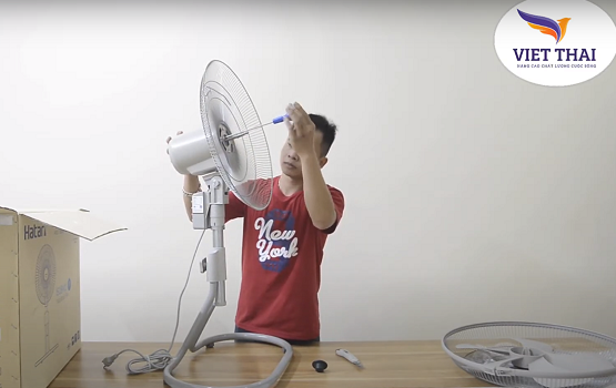 Hướng dẫn lắp đặt quạt công nghiệp sàn rút Hatari IS18M1