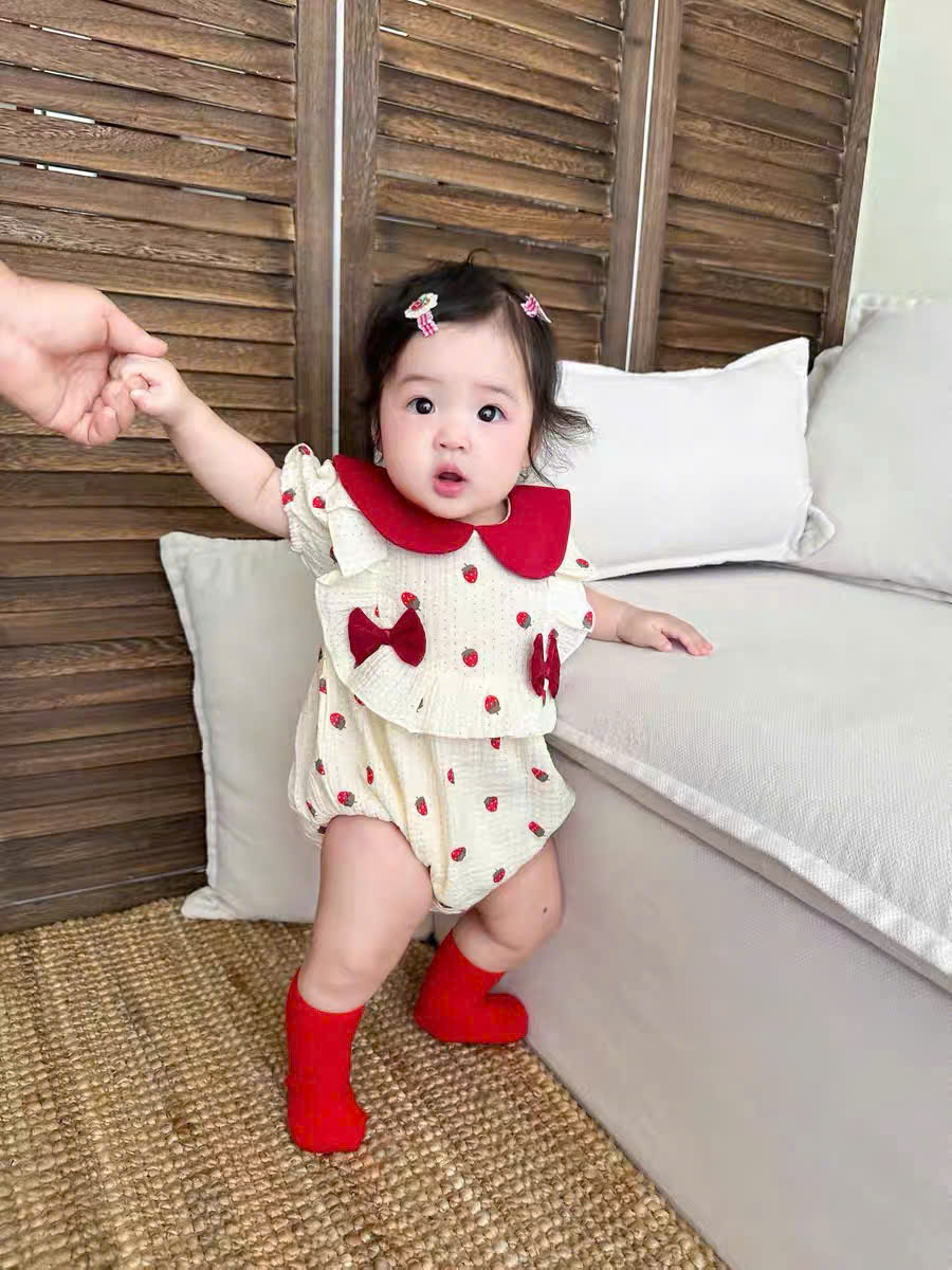 Body đỏ Noel cho bé gái sơ sinh