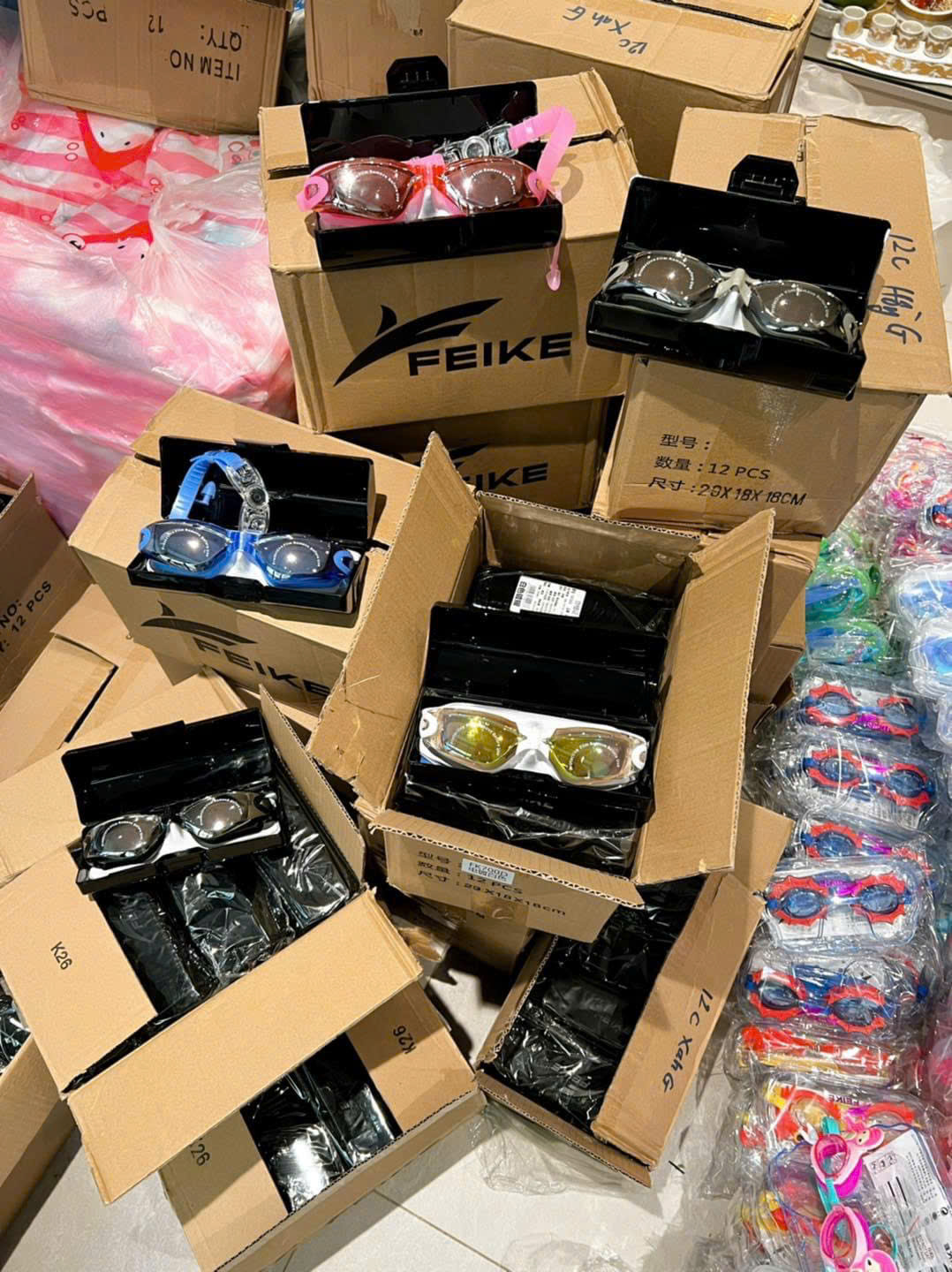 Kính bơi nam nữ & bé lớn trên 10 tuổi