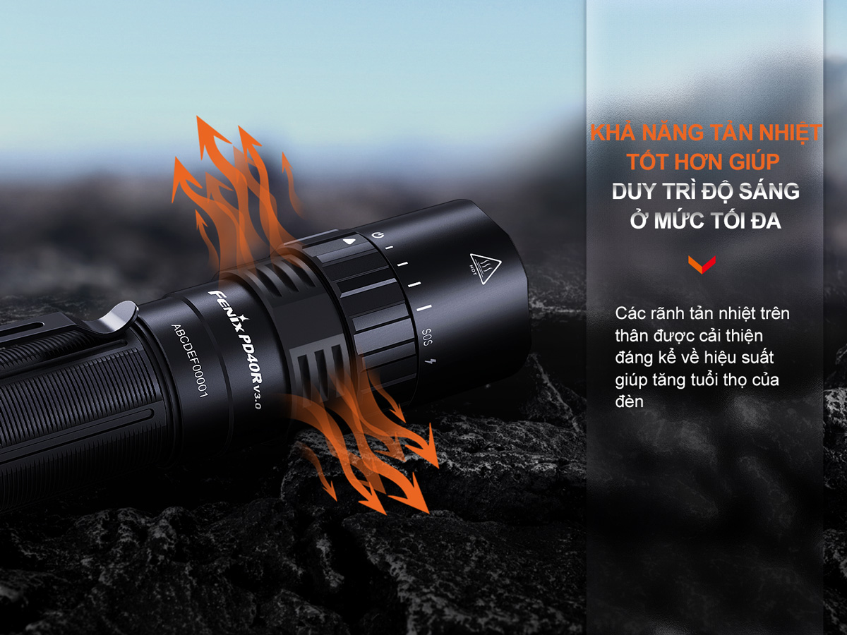 Đèn pin FENIX PD40R V3.0 với những rãnh tản nhiệt tốt giúp cho đèn sẽ duy trì độ sáng ở mức tối đa