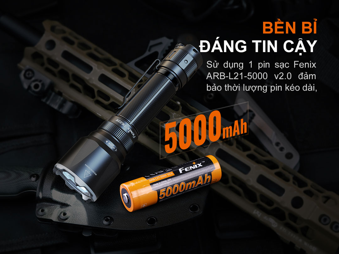 Đèn trang bị 1 pin sạc dung lượng cao 5000mAh