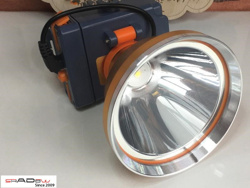Đèn pin đội đầu siêu sáng 300W 788 có thật sự tốt