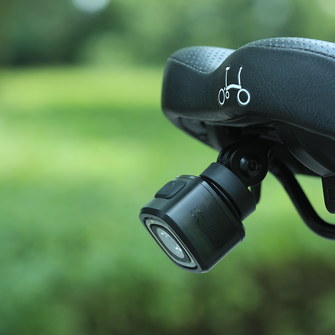 Pat đèn hậu MAGICSHINE SADDIX dành cho yên xe đạp Brompton