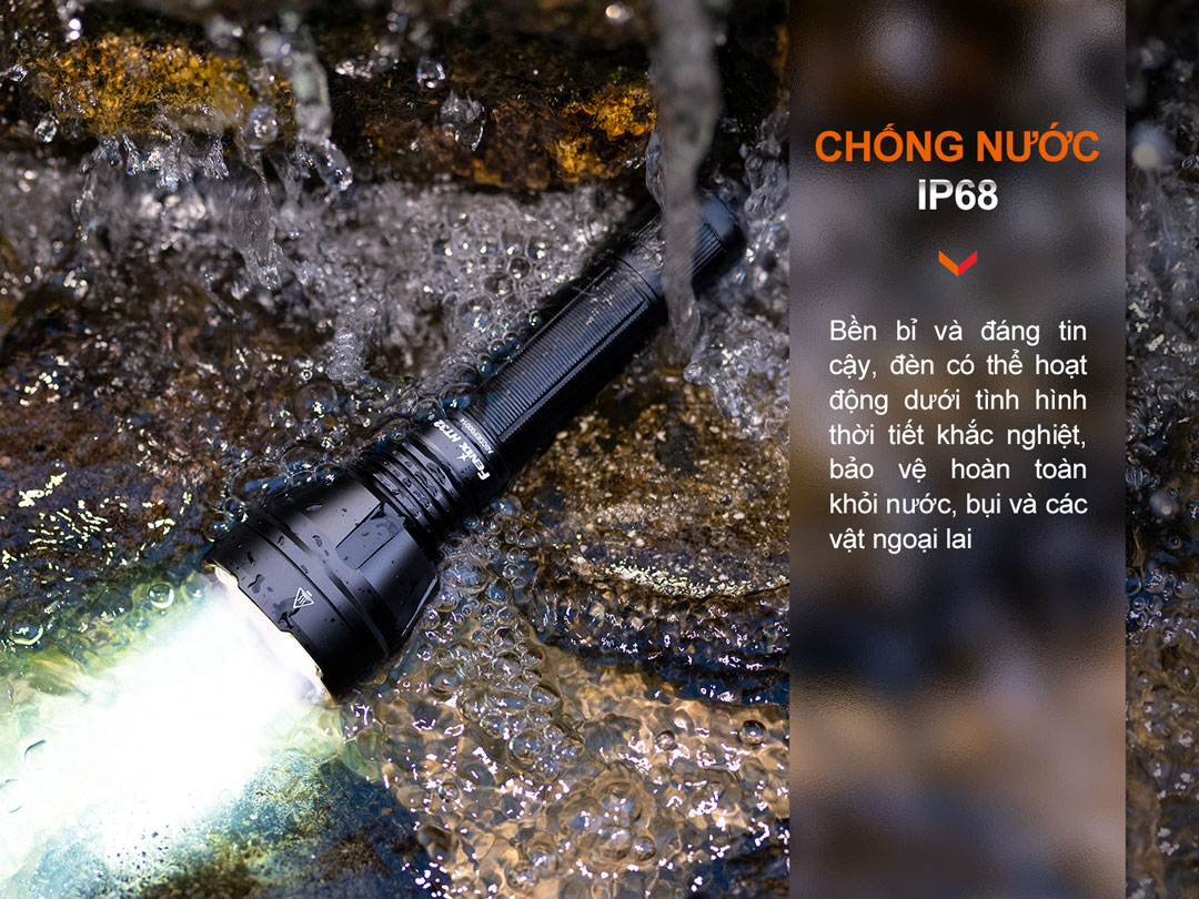 Đèn pin phản ứng nhanh FENIX HT32 sáng 2500 lumen chiếu xa 640m pin sạc 21700 5000mAh kèm theo
