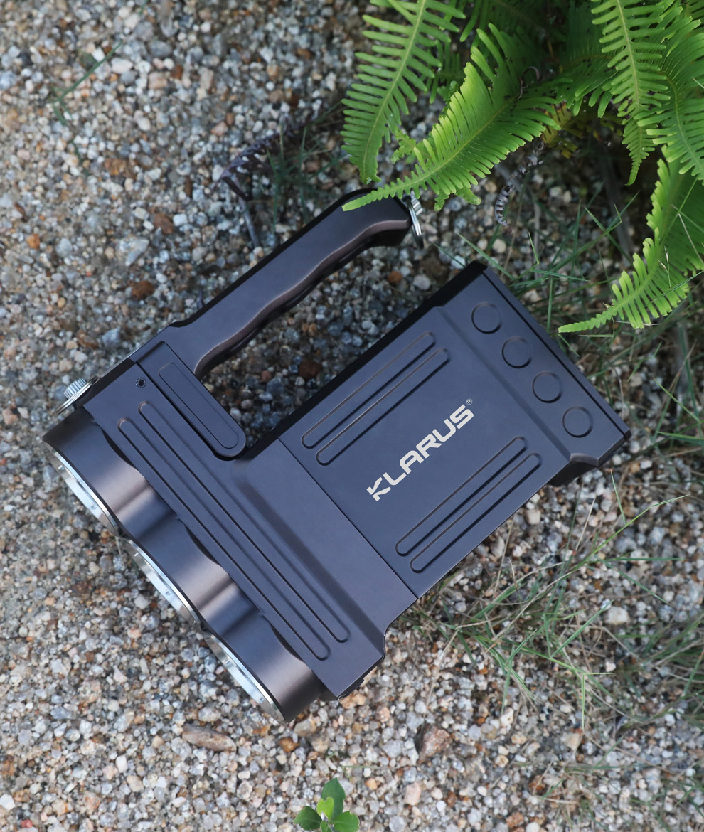 Đèn pin siêu sáng KLARUS RS80GT độ sáng 10.000 lumen chiếu xa 570m