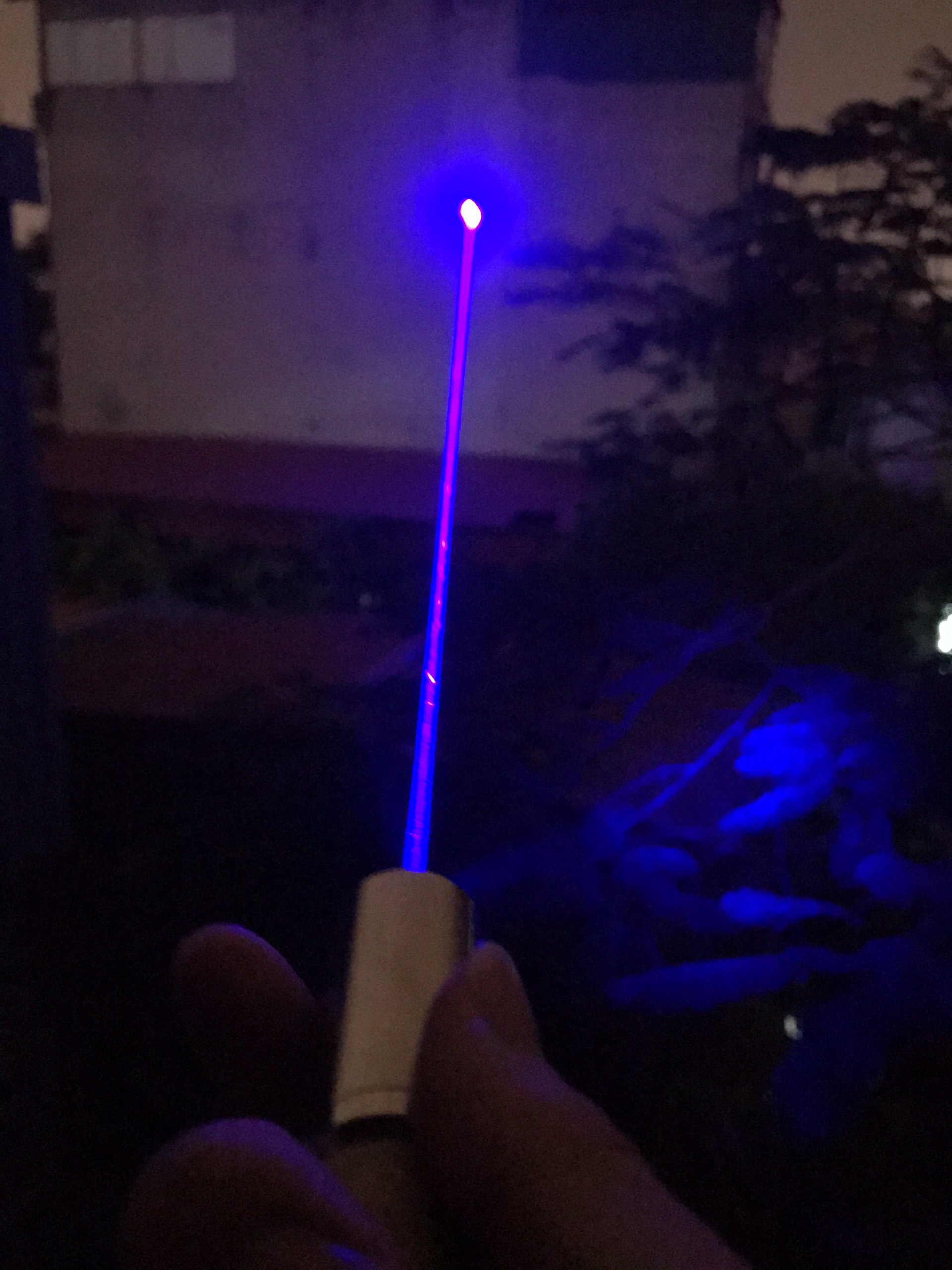 Đèn Laser Blue công suất 3W tia màu xanh dương kèm pin sạc