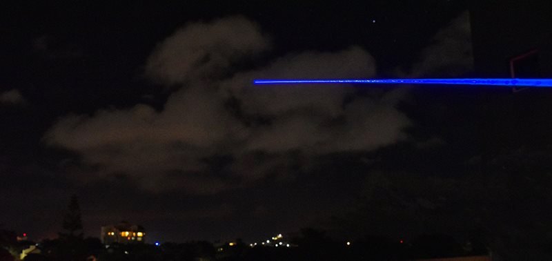 Đèn Laser Blue công suất 3W tia màu xanh dương kèm pin sạc