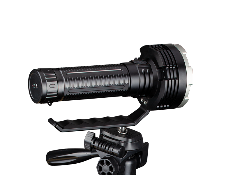 Đèn pin FENIX LR80R độ sáng 18.000 lumen chiếu xa 1130m pin tích hợp 7.2V 12.000mAh sạc USB C kiêm Power Bank