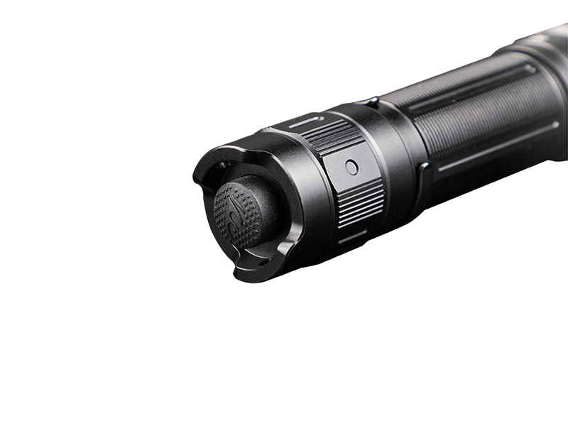 Đèn pin FENIX PD35 V3.0 độ sáng 1700 lumen chiếu xa 357m pin sạc 18650 2600mAh kèm theo