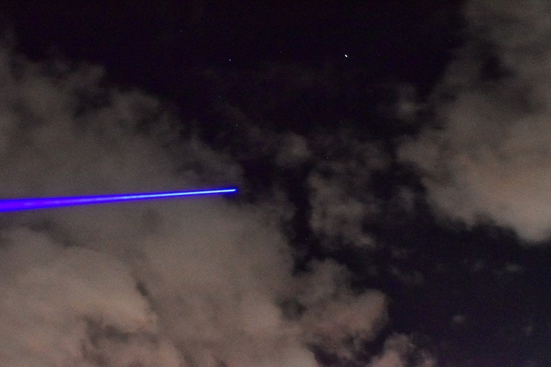 Đèn Laser Blue công suất 3W tia màu xanh dương kèm pin sạc