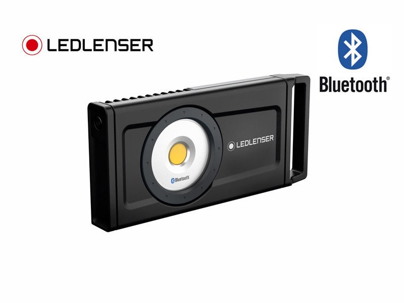 Đèn pin công nghiệp LEDLENSER IF8R độ sáng 4500 lumen sử dụng 3 pin 21700 12000mAh cổng sạc USB-C