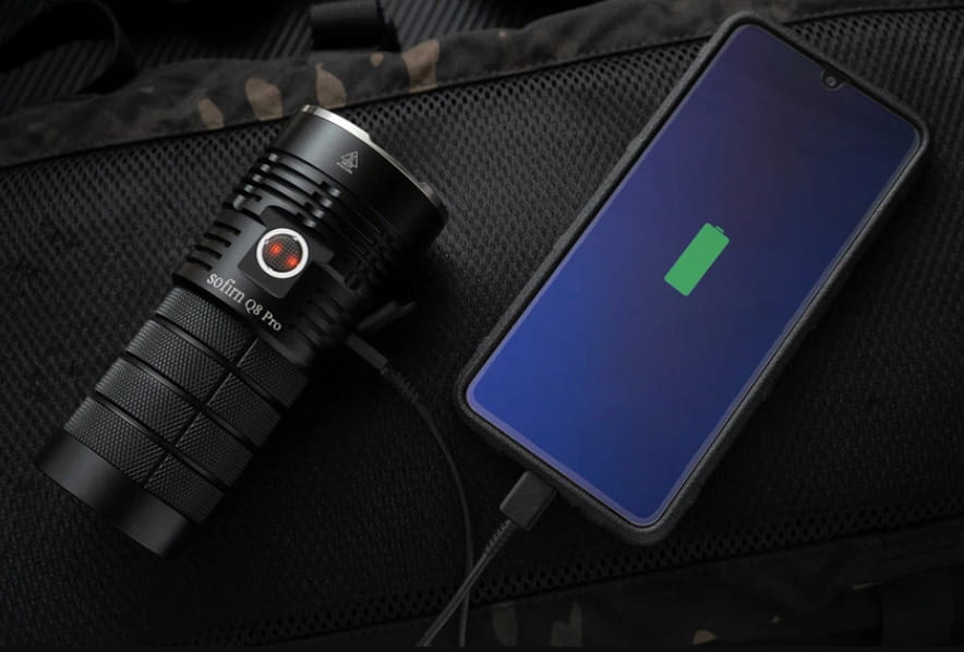 Đèn pin siêu sáng SOFIRN Q8 PRO Cree XHP50.2 độ sáng 11000 lumen
