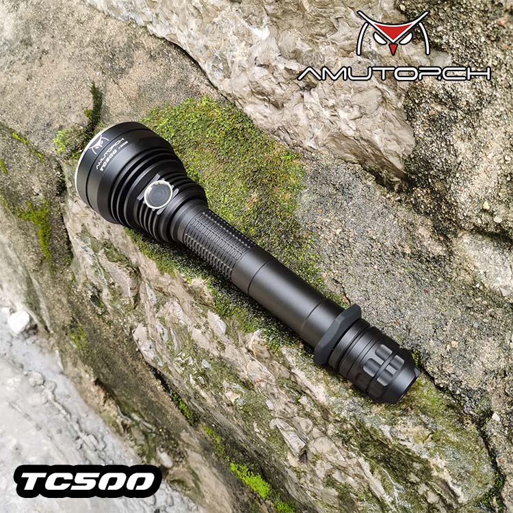 Đèn pin chiếu xa AMUTORCH TC500 sáng 2200 lumen chiếu xa 775m LED SST40  pin 21700 dock sạc rời kèm theo