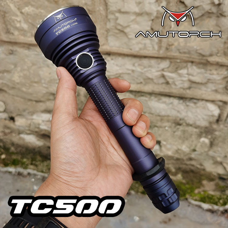 Đèn pin chiếu xa AMUTORCH TC500 sáng 2200 lumen chiếu xa 775m LED SST40  pin 21700 dock sạc rời kèm theo