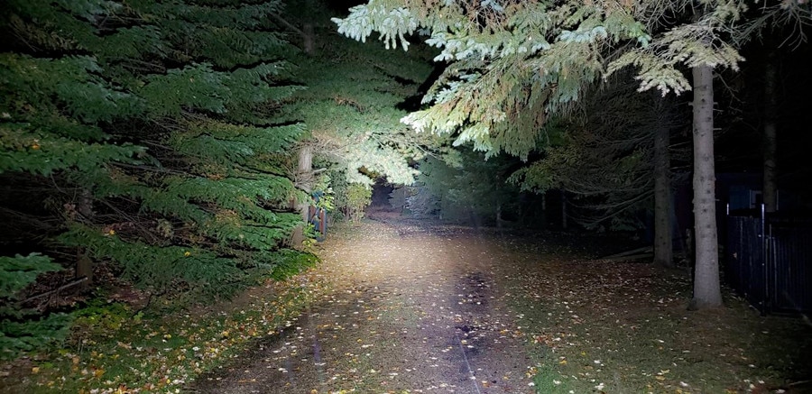 Đèn pin siêu sáng SOFIRN Q8 PRO Cree XHP50.2 độ sáng 11000 lumen