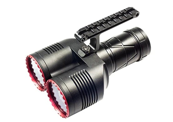 Đèn laser trắng MAXTOCH OWLEYES W PRO V2.0 Diamond tầm chiếu siêu xa 4500m độ sáng 1200 lumen pack pin liền thân kèm theo