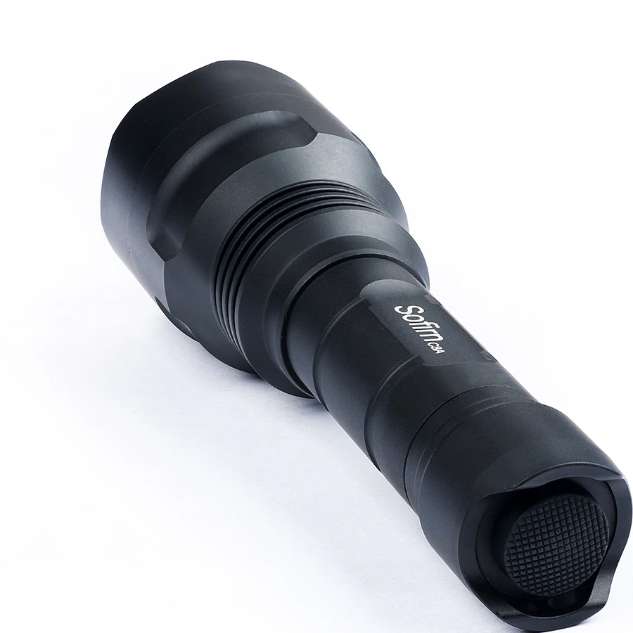 Đèn pin SOFIRN C8T độ sáng 1310 lumen chiếu xa 500m pin 18650 (pin sạc kèm theo)
