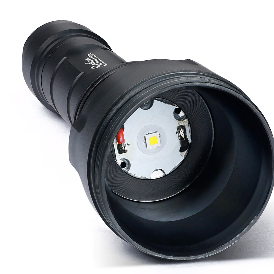 Đèn pin SOFIRN C8T độ sáng 1310 lumen chiếu xa 500m pin 18650 (pin sạc kèm theo)