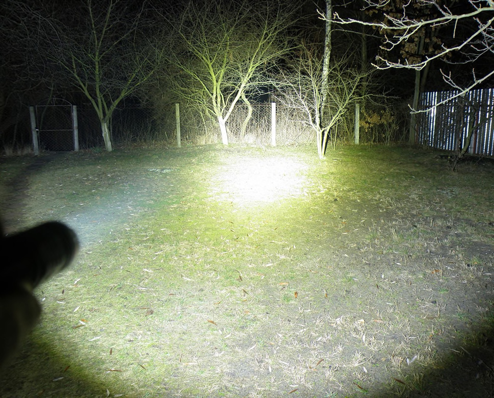 Đèn pin siêu sáng SOFIRN SP33V3 3500 lm chiếu xa 269m USB-C