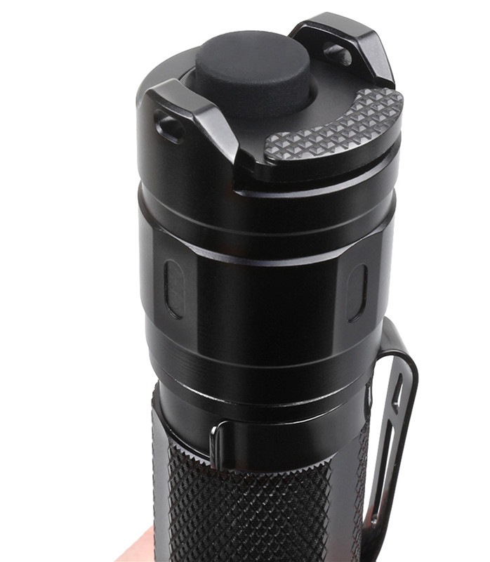 Đèn pin SOFIRN TF84 độ sáng 1200lm chiếu xa 200m