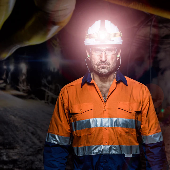 Đèn đội đầu chống cháy nổ LEDLENSER EXH8 độ sáng 200 lm chiếu xa 130m