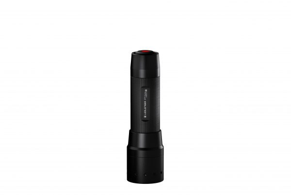 Đèn pin LEDLENSER P7 Core độ sáng 450m tầm chiếu xa 300m sử dụng 4 pin AAA