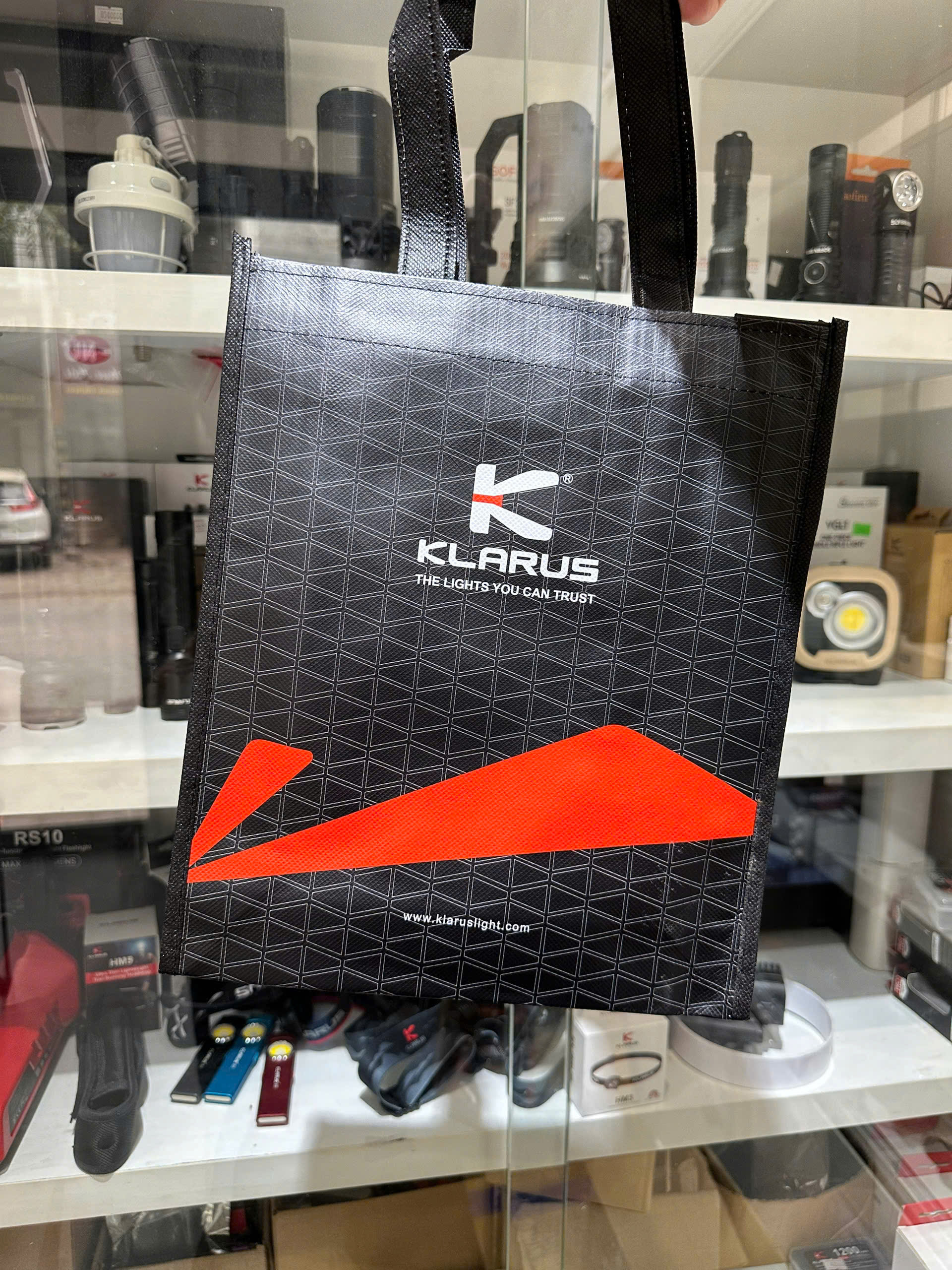 (HÀNG TẶNG KHÔNG BÁN) Túi vải Klarus