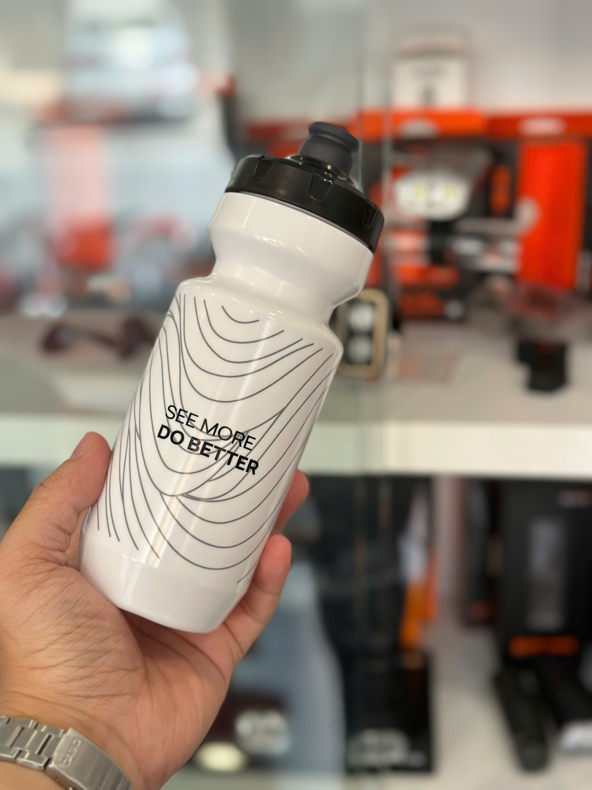 Bình nước xe đạp Magicshine 620ML