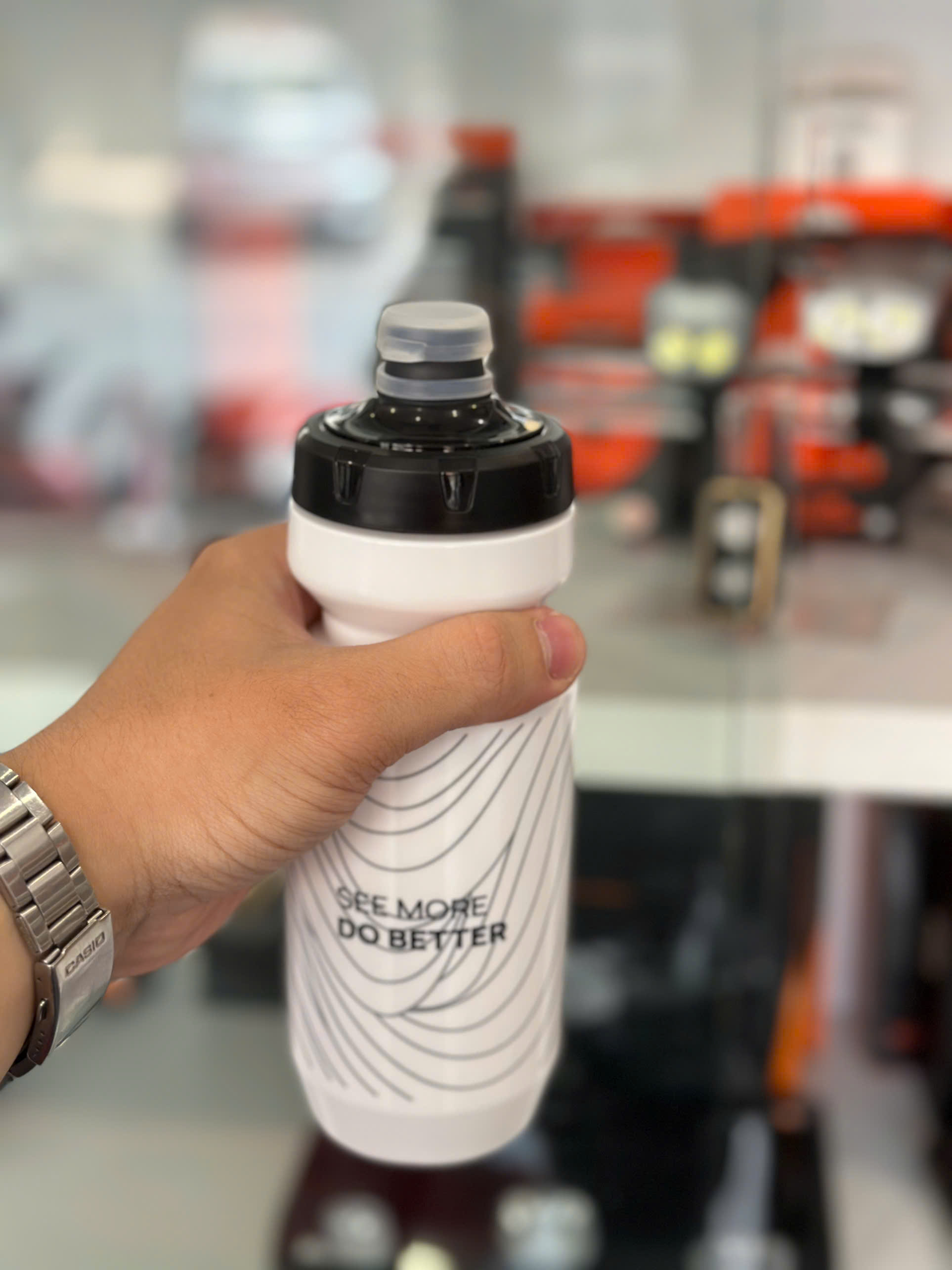 Bình nước xe đạp Magicshine 620ML