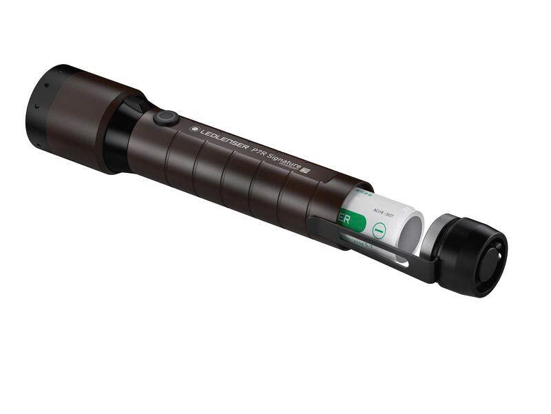 Đèn pin Ledlenser P7R Signature – 2000 lumen, chiếu xa 330m, pin sạc 21700, chống nước IP68