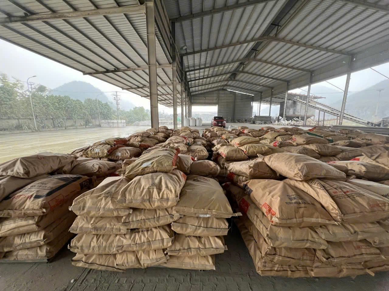 NHÀ PHÂN PHỐI VÔI HÀNG ĐẦU CHO CÁC ĐẠI LÝ TRÊN TOÀN QUỐC