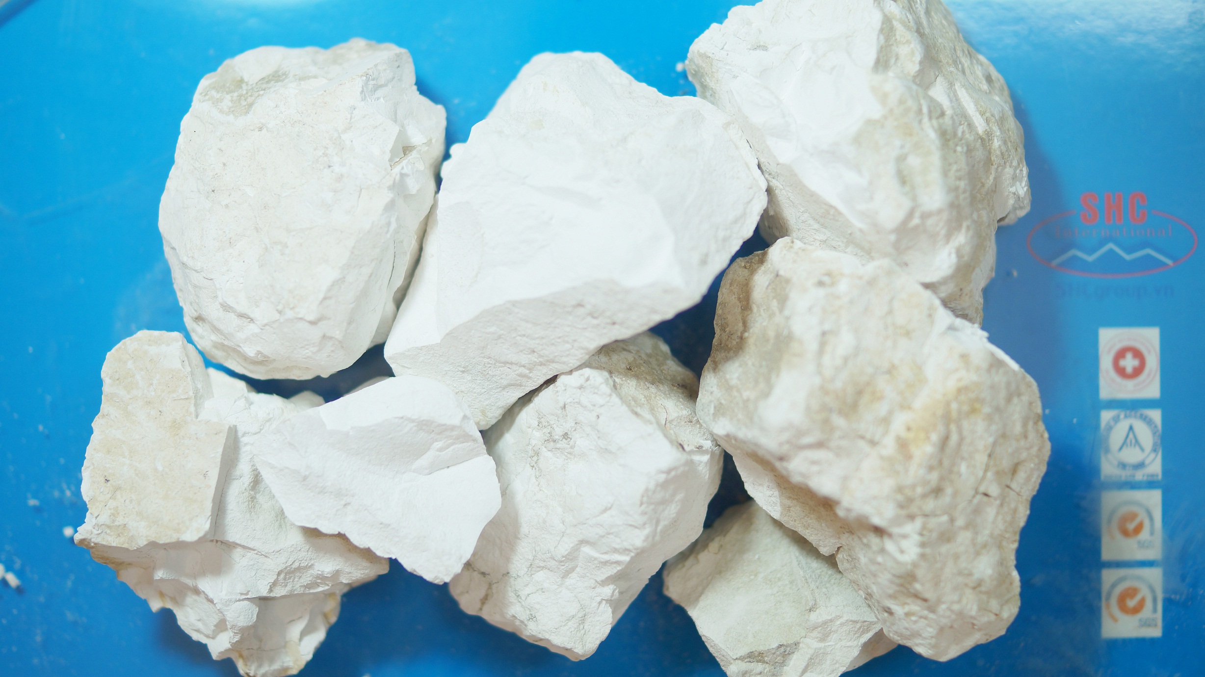 Vôi cục, vôi củ