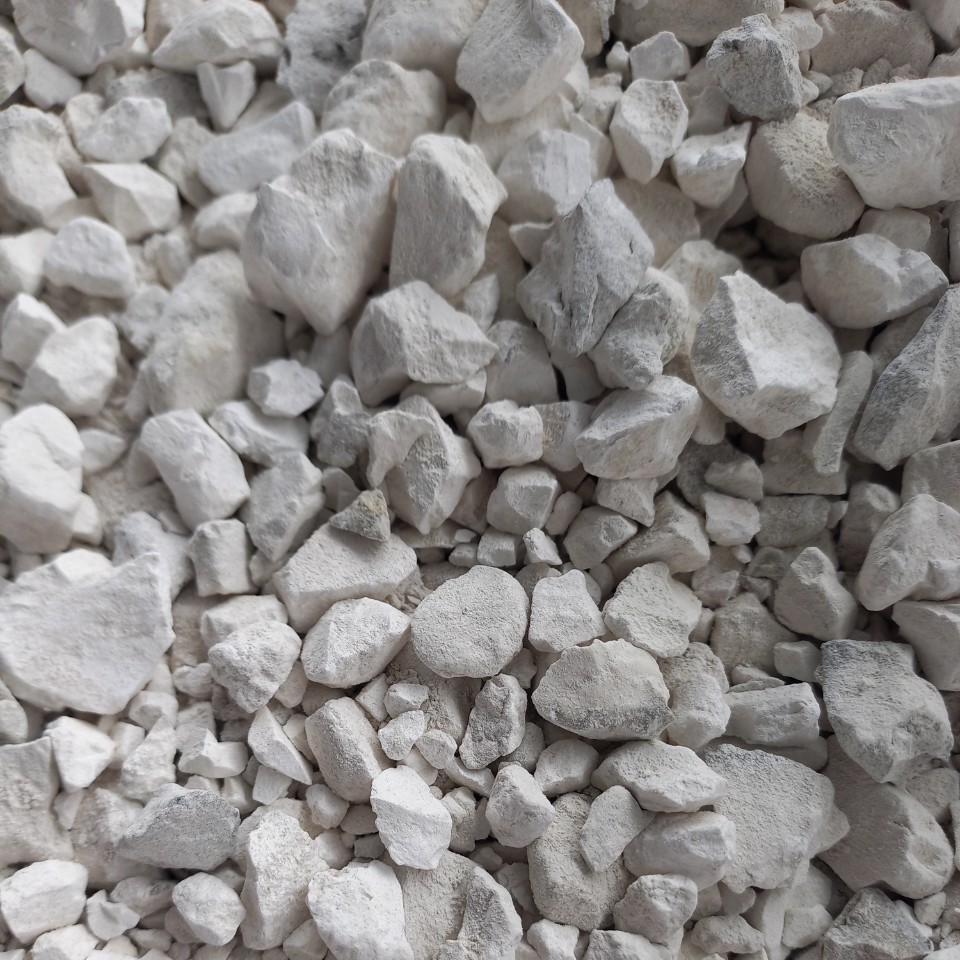 QUICK LIME LUMPS 0-25 MM