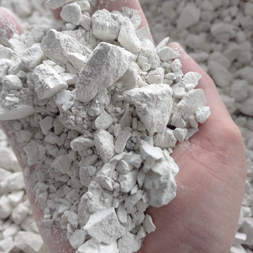 QUICK LIME LUMPS 0-25 MM