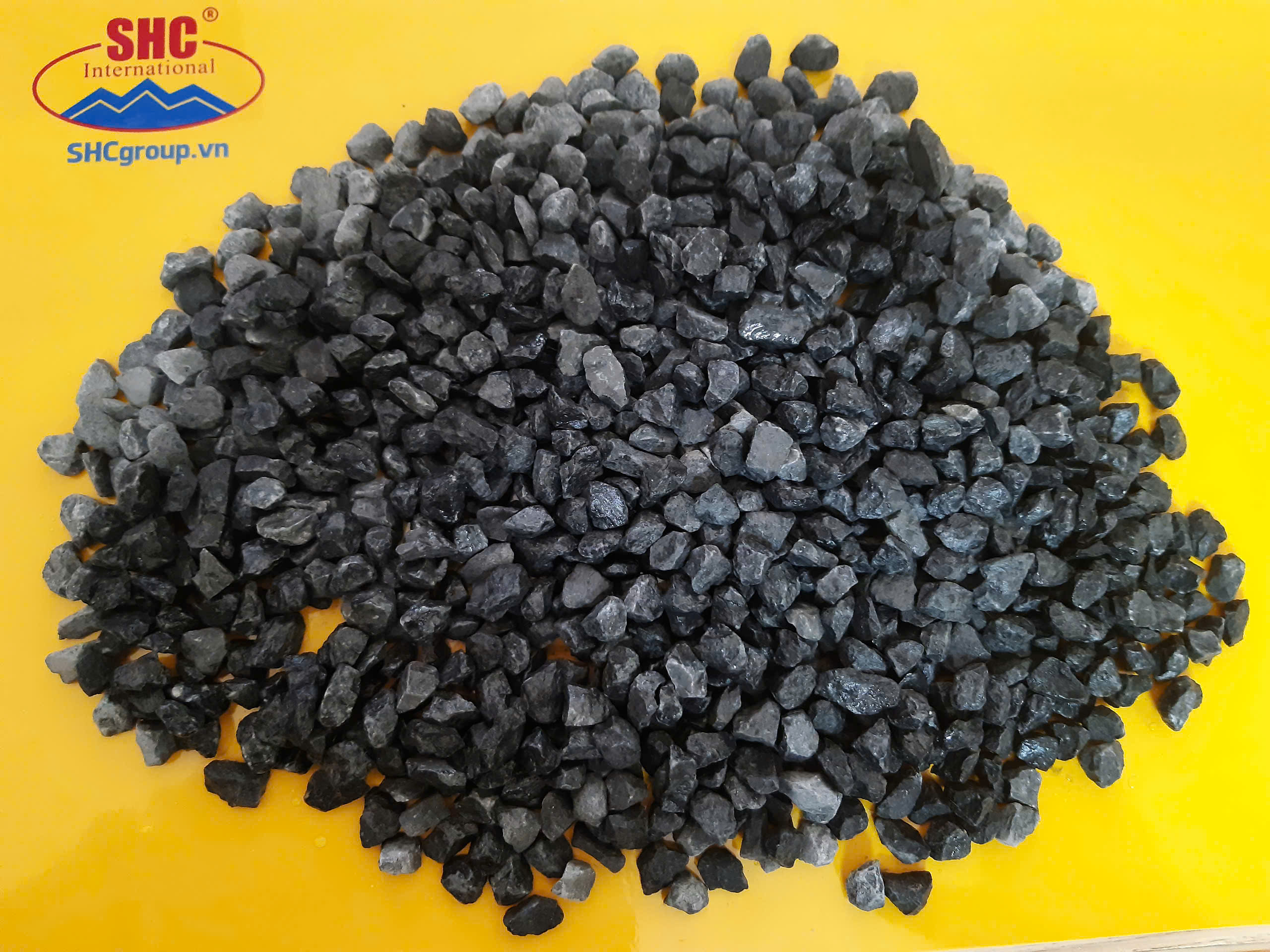 ĐÁ HẠT ĐEN SẢN XUẤT TERRAZZO