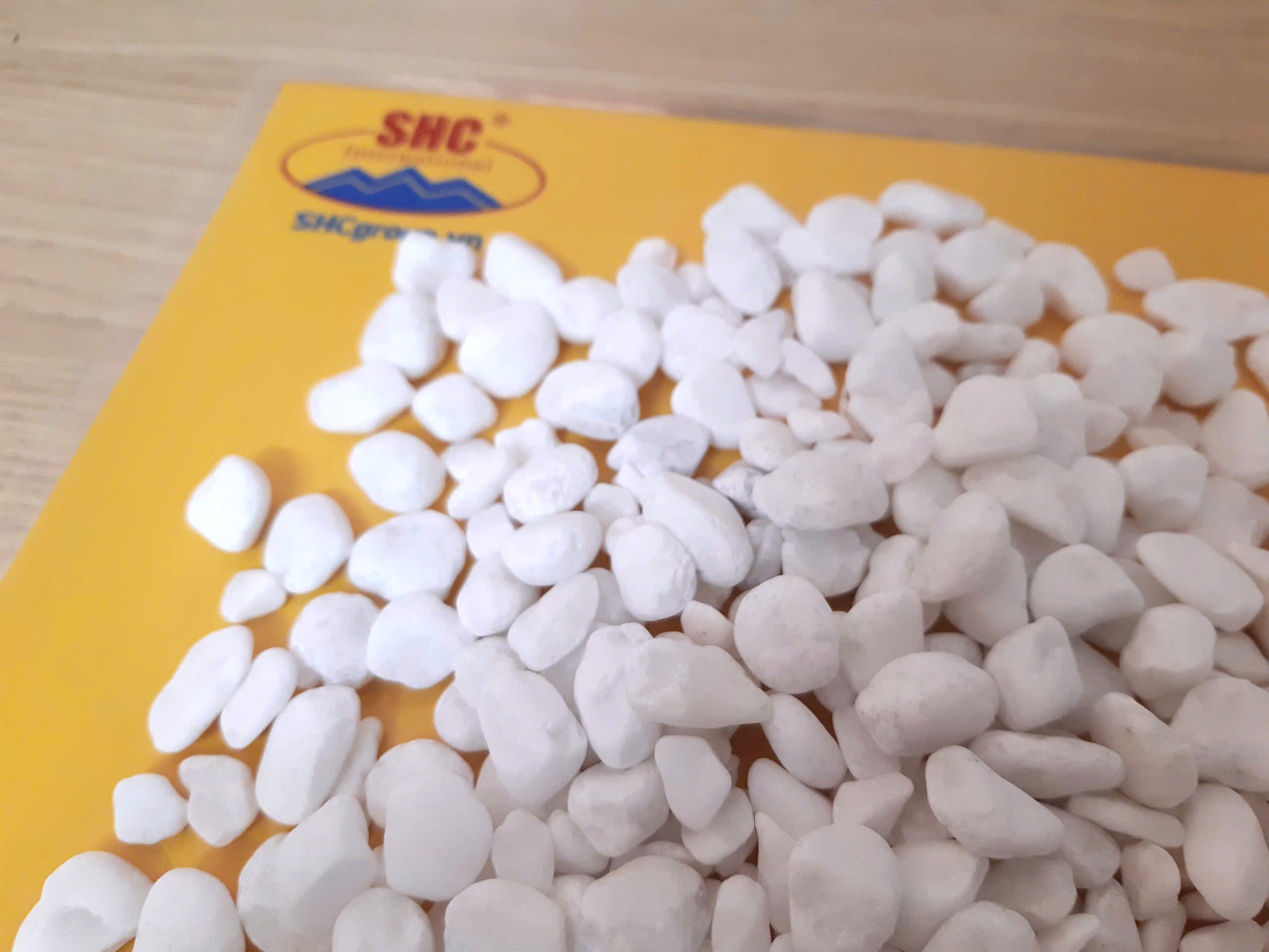 Sỏi trắng muối