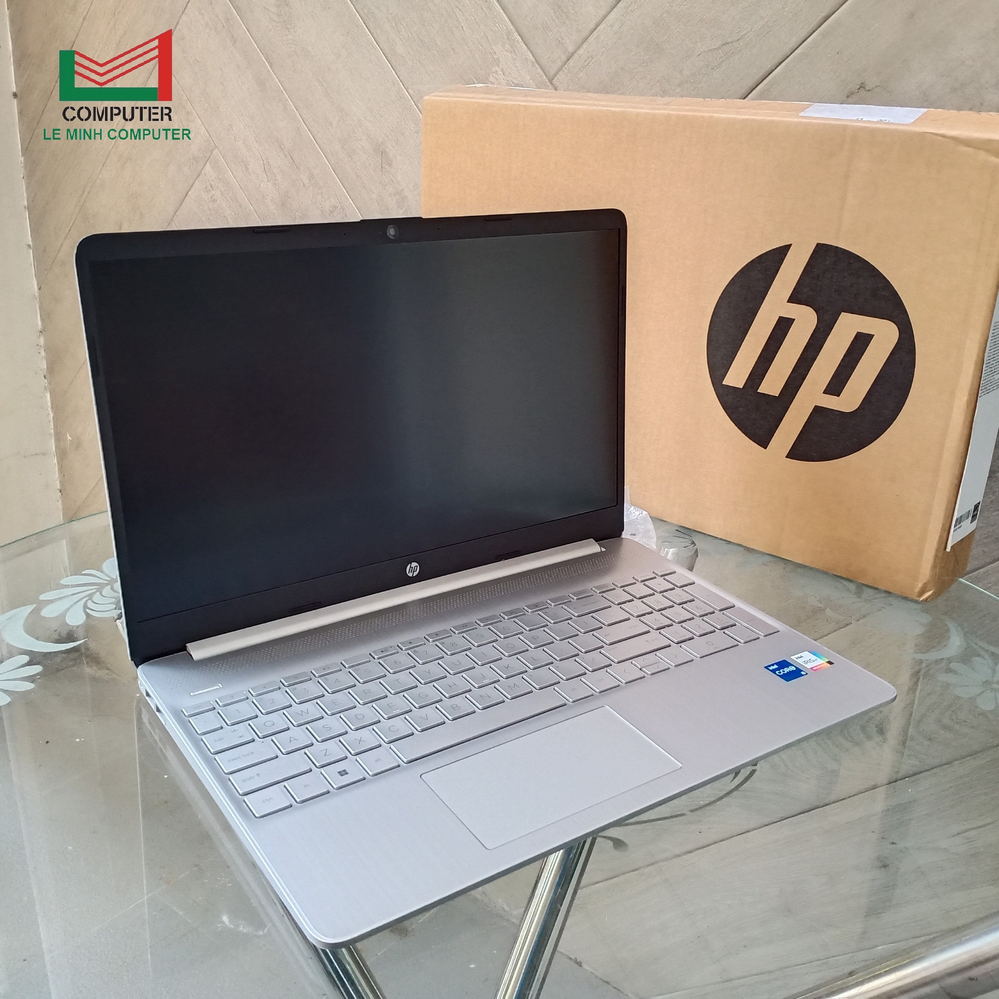 Laptop New HP15-DY2024NR Core i5-1135G7, 8GB RAM, 256GB SSD, 15.6